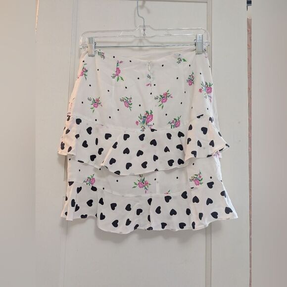 NWOT For Love And Lemons Lucia White Floral and Heart Print Skirt Size Small - Picture 3 of 6
